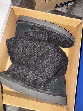 Plush Knit Ankle Boots UGG- Charcoal Black